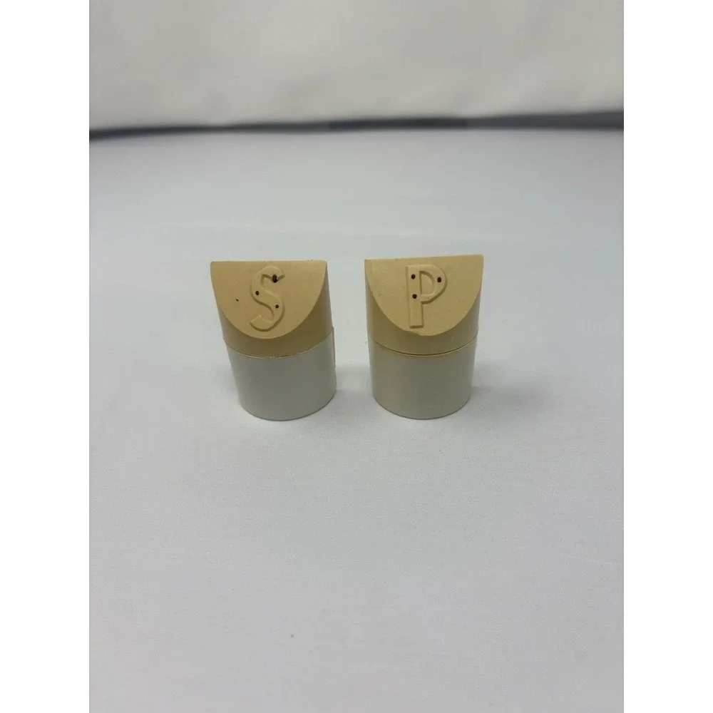 Retro‎ Beige White Half Circle Hard Plastic Salt & Pepper Shaker Set MCM Kitsch